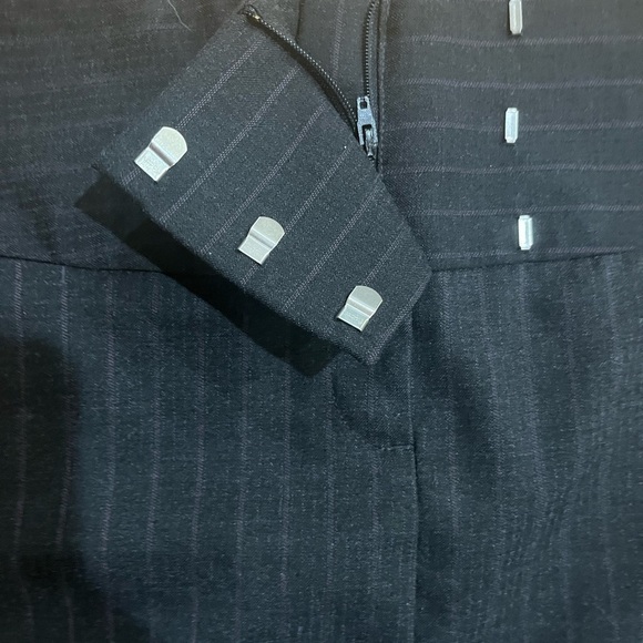 Benetton wide waist skirt midi carrier see measurements for size gray pinstripes - Picture 4 of 8